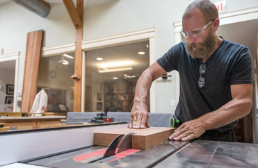 learn to use a table saw, rip boards, woodworking classes
